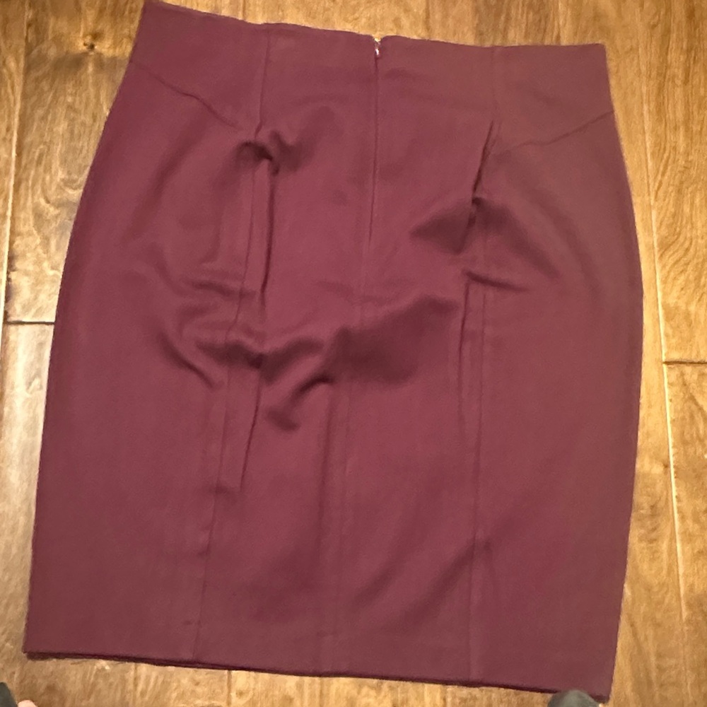 Elegant Burgundy Women's Skirt